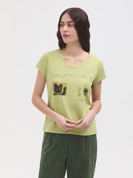 Camiseta Nice Things Good Luck Letter verde