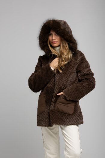 chaquetón reversible de mujer modelo Cinta ReverMile marrón oscuro y beige