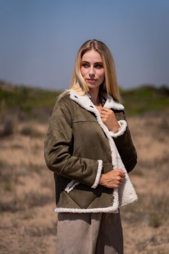 chaquetón reversible de mujer modelo Brenda ReverMile crudo y kaki