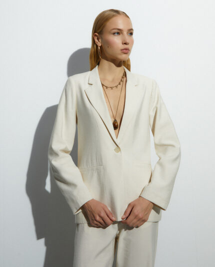blazer de mujer Andam beige corte recto
