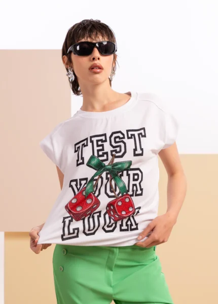 Camiseta mujer blanca dados Z.O.E.